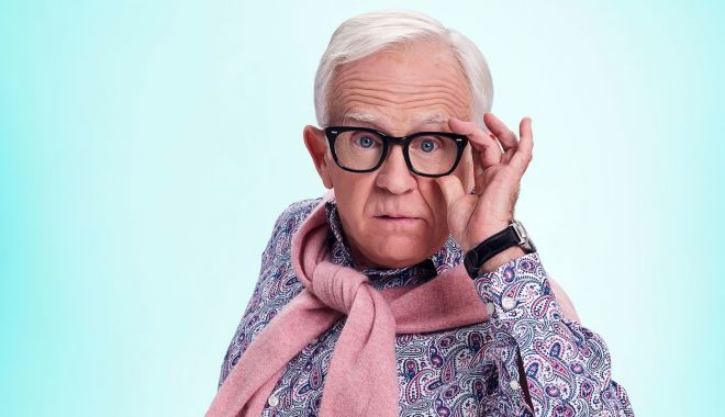 A murit comediantul și actorul Leslie Jordan, implicat într-un accident de mașină