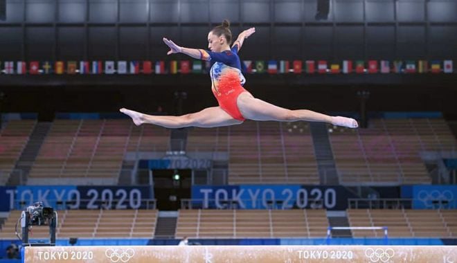 Olimpism / A învins durerile la gleznă! Larisa Iordache, în finala de la bârnă - 22222381558757504458332951985754-1627280623.jpg