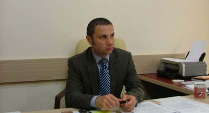 Cât de eficient este un comisar și câte parale face - 2230987f754f7fef442022a8eb1e122e.jpg