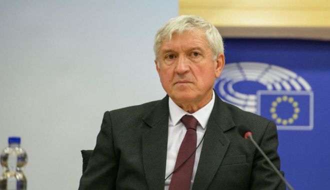 Mircea Diaconu: Îmi voi anunța azi intenția de a candida ca independent la Președinție - 22648376-1566727208.jpg