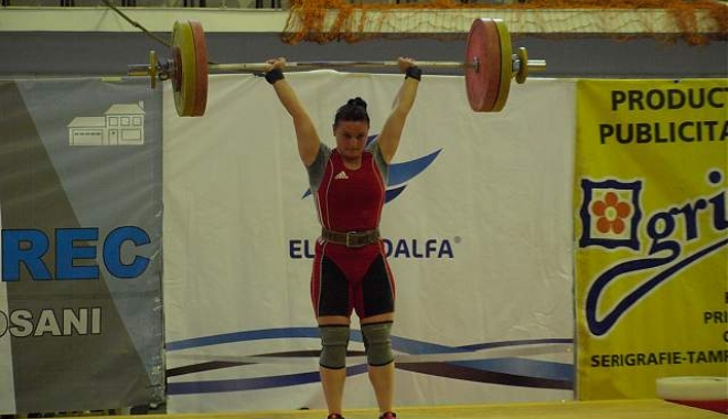 Haltere: Trei medalii de aur la Europenele de juniori - 229005maxim-1481129308.jpg