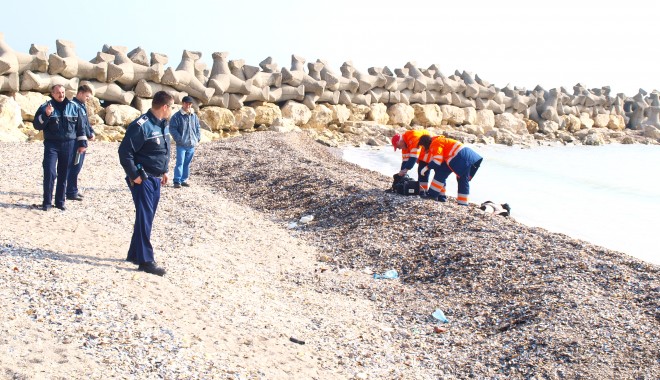 Cadavrul găsit azi dimineață în Mamaia a fost identificat - 22februarieibarbatplaja3-1361527582.jpg