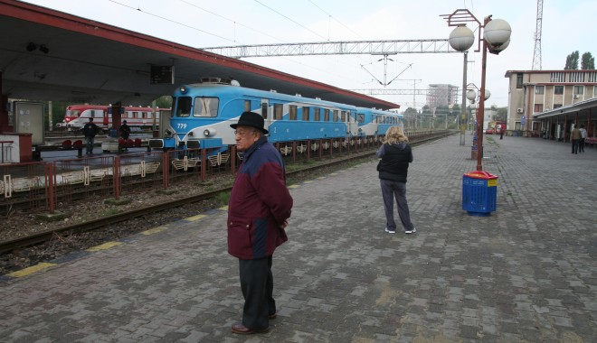 Atacați și jefuiți în tren sau pe peronul gării, în județul Constanța - 22octombrietalhari-1413989490.jpg