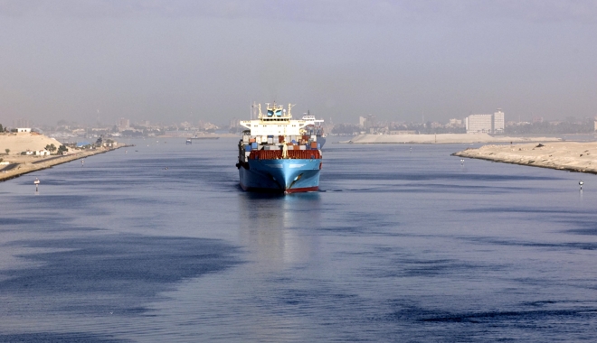 235 de nave au tranzitat Canalul Suez în ultimele cinci zile - 235denave-1465910561.jpg