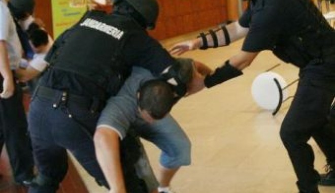 Scandal într-o comună constănțeană - 23decembriescandalchirnogeni-1387802063.jpg