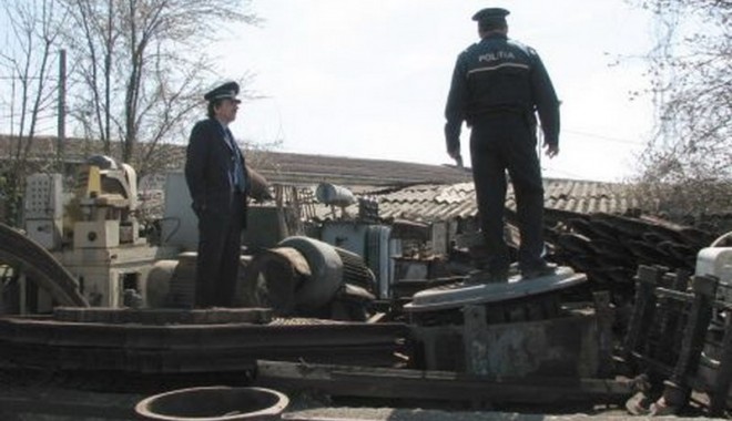 Patru bărbați prinși la furat de fier vechi - 23februariefiervechifurt-1393193165.jpg