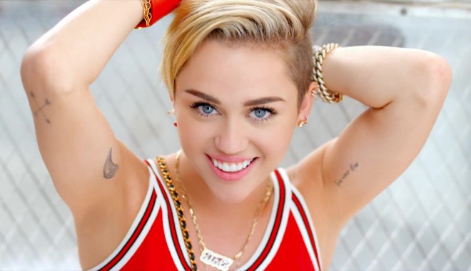 Idolul adolescenților, Miley Cyrus, pe patul de spital - 23mileycyruskissthemgoodbyenet25-1397644051.jpg