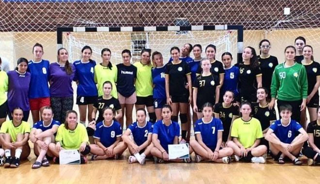 Handbal / Turneu amical destinat junioarelor I, organizat la Medgidia - 24041326832569358210982373813369-1629813101.jpg