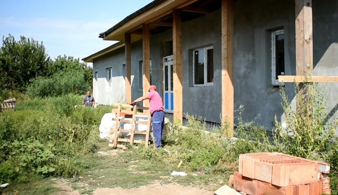 Lucrările de la locuinţele protejate de la Nicolae Bălcescu avansează - 24081368548461171454176583772677-1629986765.jpg