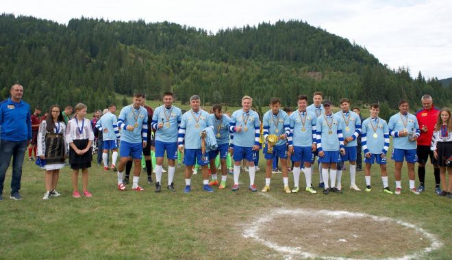 Frontiera Tomis Constanţa dă asaltul final în Campionatul Naţional de oină - 24085234449390620694442571327755-1631182281.jpg