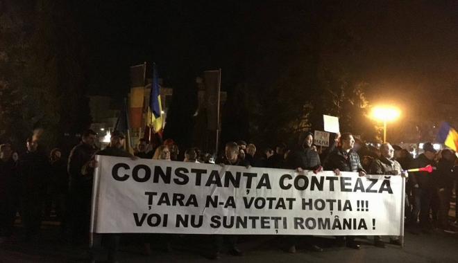 UPDATE. GALERIE FOTO-VIDEO / Proteste la Constanta: 