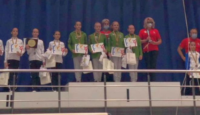 Echipa CS Farul Constanţa, noua campioană a României la gimnastică - 24217690927492077487114061094580-1632043836.jpg