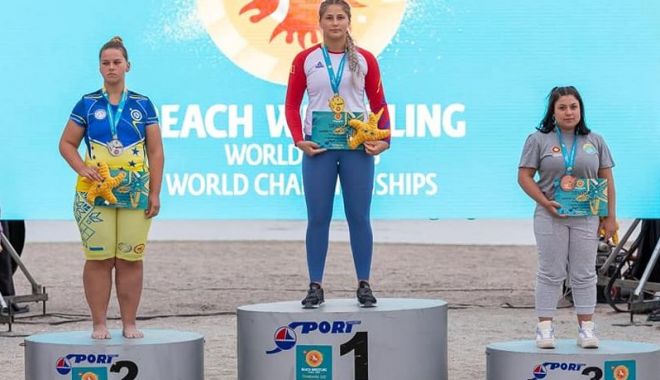 Juniorii români au acaparat podiumul la Mondialele de lupte pe plajă de la Constanţa - 24277036934396196751828477081369-1632649553.jpg