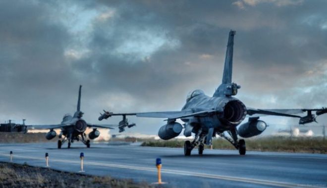 Piloţii ucraineni încep instruirea pe avioane F-16 în Danemarca