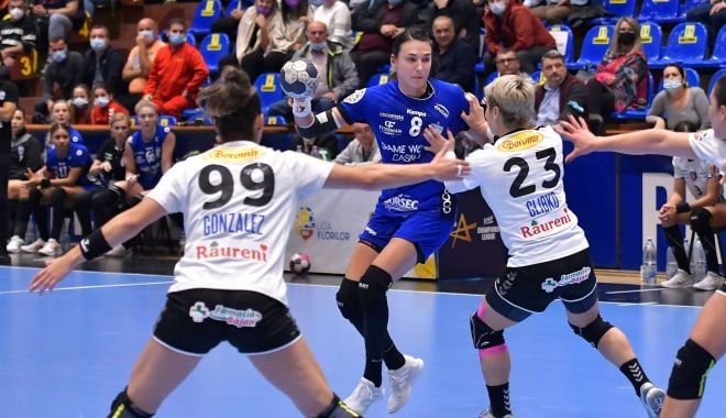 Handbal / Cristina Neagu a marcat 15 goluri, dar CSM Bucureşti a pierdut derby-ul cu Vâlcea - 24371503544000691700468286937012-1633078112.jpg