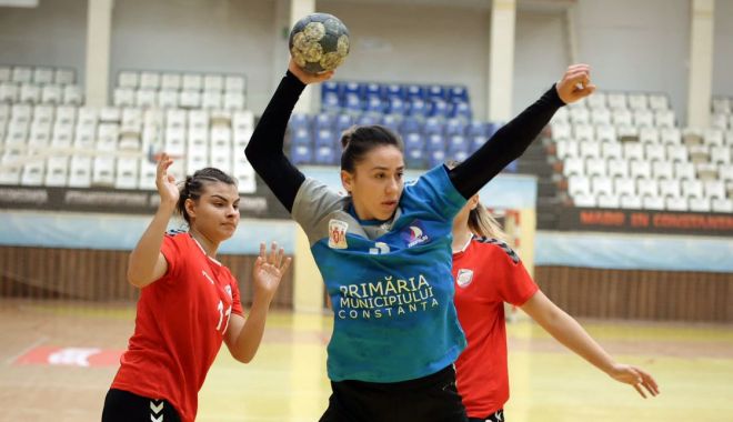 Fără spectatori! CSU Neptun înfruntă pe Activ Prahova Ploieşti, la Sala Sporturilor - 24579687916580971877300246308211-1636119434.jpg