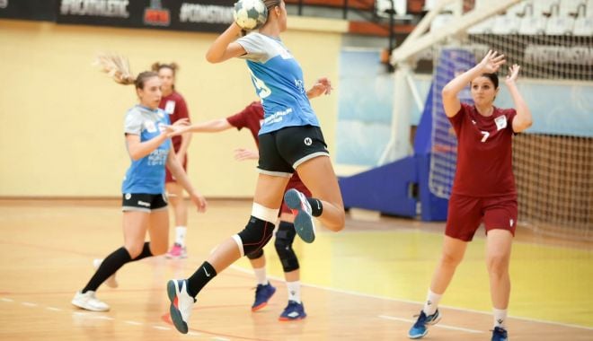Handbal / CSU Neptun înfruntă pe CSM Roman la Sala Sporturilor - 24598783016555839179813514032820-1634461408.jpg