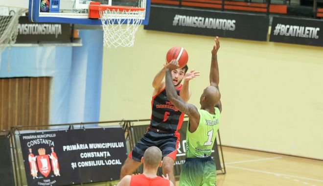 Devante Wallace, decisiv în victoria BC Athletic Neptun în meciul cu Miercurea Ciuc - 24612062026091199937788137549453-1634461042.jpg