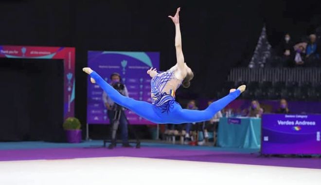 Gimnastică ritmică / Andreea Verdeş şi Annaliese Drăgan, departe de podium, la Mondialele din Japonia - 24656435010158642444048892521168-1635336637.jpg