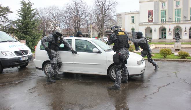 Polițiștii din Constanța ies mâine pe străzi! Vezi de ce - 24martieziuapolitiei-1427208432.jpg