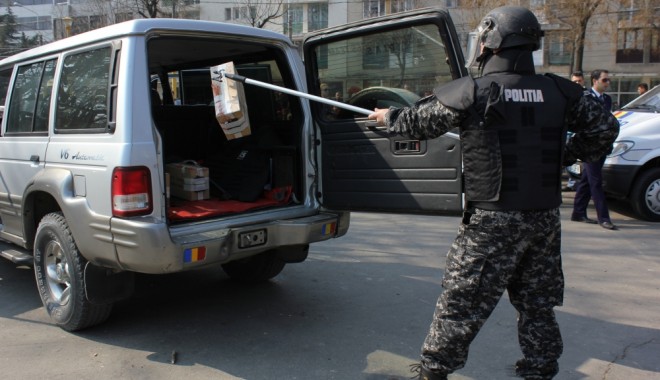 Ziua Poliției, celebrată astăzi, în Constanța - 24martieziuapolitieimascatipolit-1364174282.jpg