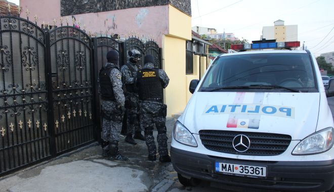 PERCHEZIȚII ÎN CONSTANȚA: o firmă a fost păgubită, cu falsuri, de 150.000 de lei! - 24martperchezitii-1616585598.jpg