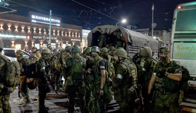 Cel puţin 13 militari ruşi au fost uciși în revolta Wagner. Șase elicoptere şi un avion au fost doborâte de mercenari