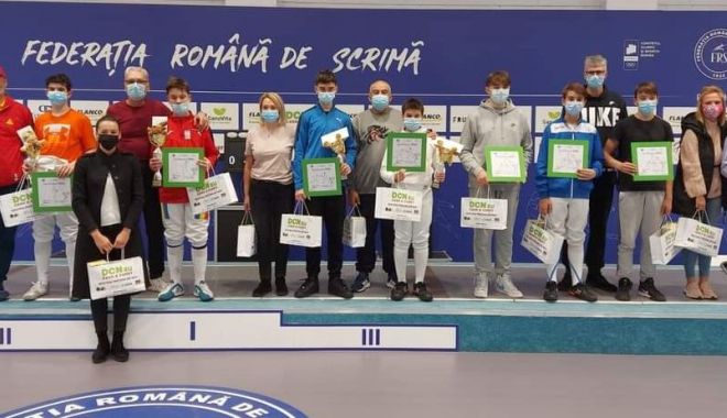Scrimă / Mihai Slave, de la CSS 1 Constanţa, câștigătorul ediției 2021 a Cupei României la spadă masculin U13 - 25094921782566560157409967326687-1635839873.jpg