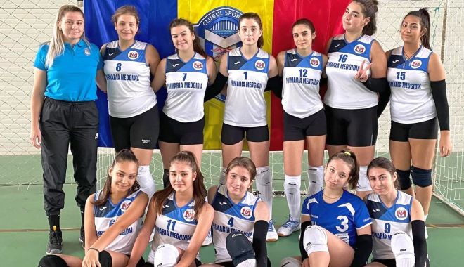 Volei / Cadetele de la CS Medgidia, victorie în deplasare, 3-0 cu CS Năvodari, în Campionatul Naţional - 25136579434792169255367911367414-1636377803.jpg