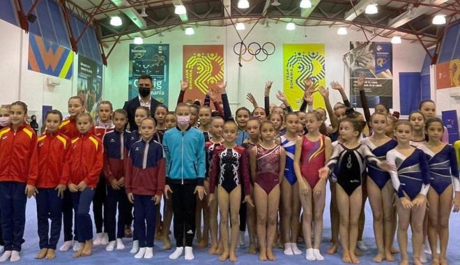 Micile campioane ale României la gimnastică, desemnate la Izvorani - 25590072427875752248746584432773-1636726781.jpg
