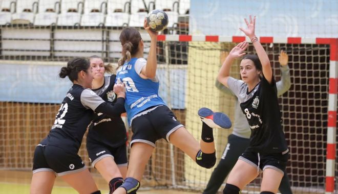 Handbal / CSU Neptun înfruntă o vecină de clasament, duminică, la Sala Sporturilor - 25596989116741404461256981766747-1637328807.jpg