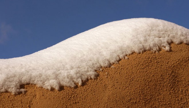 A nins în deșertul Sahara - 257291xcitefunsaharadesertsnow-1327064681.jpg