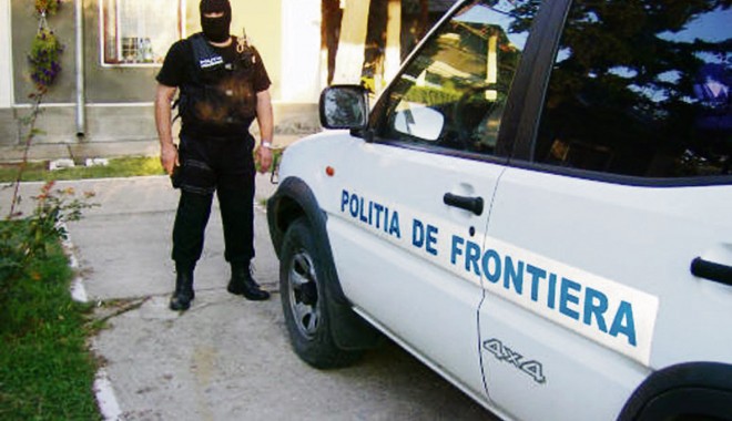 Polițiștii au descoperit 60 de fapte ilegale în ultimele 24 de ore - 25935802politisti-1349856699.jpg