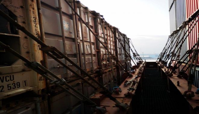 Containerele cu deșeuri sosite în Portul Constanța au fost trimise înapoi, spre Anglia - 25febrcontaineresursagardadecoas-1582634091.jpg