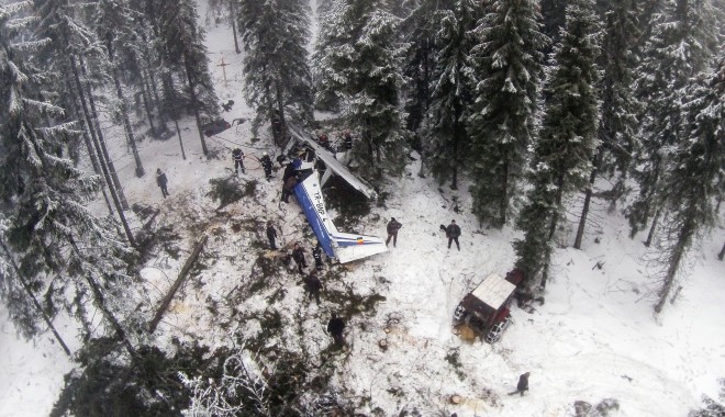Procurorii cer CSAT acte privind accidentul aviatic din Munții Apuseni - 25martieparchetaccidentavion-1395764011.jpg