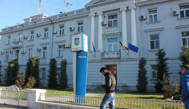 Polițist din Constanța, dat afară după ce a fost amendat penal - 25noiembriesefpostcomana-1416926803.jpg