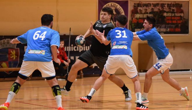 CS Medgidia s-a impus în derby-ul local cu HC Dobrogea Sud II - 26016382535622498072335021886648-1638975984.jpg