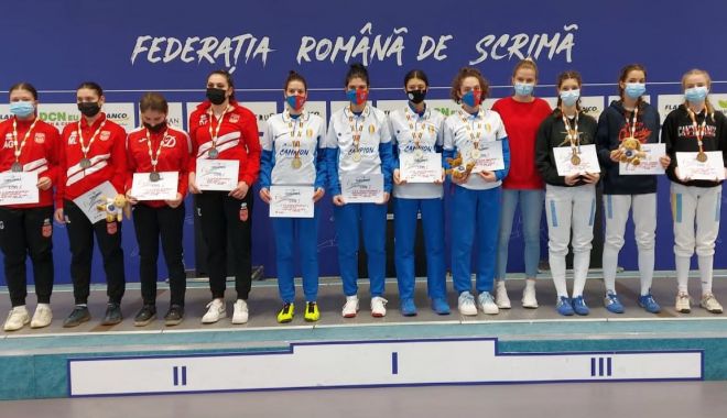 Scrimă / CSA Steaua Bucureşti 1, campioana României la spadă-junioare - 26095927320713283563502534957308-1637760215.jpg