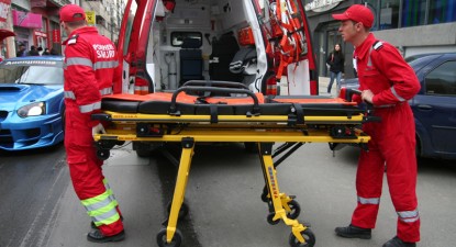 S-au tăiat și s-au bătut de Crăciun - 268c6a071cd67a53d7b1b21ce595c64c.jpg