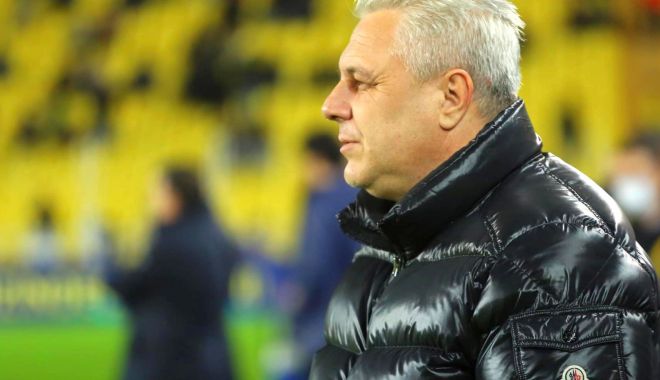 Fotbal / Vremuri grele pentru Marius Şumudică. Echipa lui a ajuns „lanterna” campionatului Turciei - 26982452119640686571132115709391-1640615764.jpg