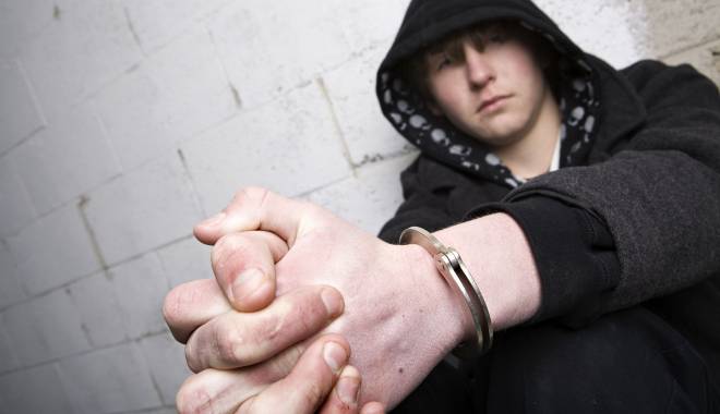 Consilii pentru prevenirea delicvenței, în școlile din Constanța - 26februariepolitistipreveniremin-1424973857.jpg