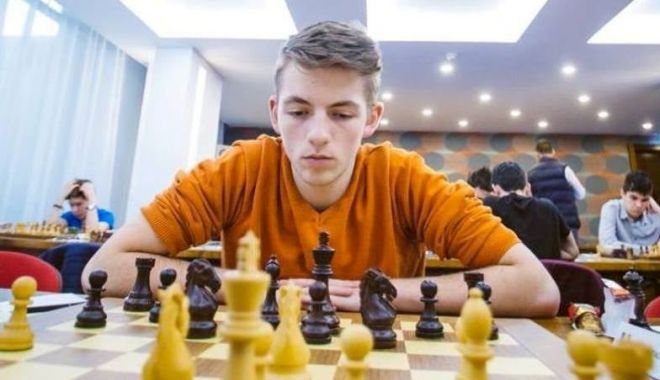 Şah / Mihnea Costachi, remiză cu nr. 2 mondial Firouzja Alireza, la CM de şah rapid de la Varşovia - 27002503740288053829058714760661-1640600993.jpg