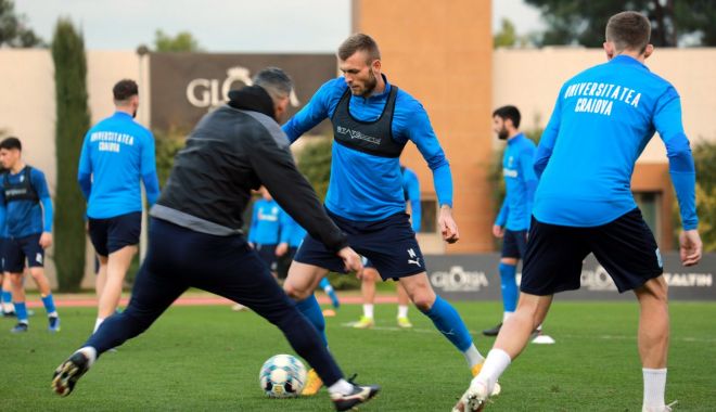 Fotbal / Mai mulţi jucători şi tehnicieni ai Universităţii Craiova, infectaţi cu virusul Covid-19 - 27166784521769957491195112946368-1642158625.jpg