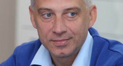 De ce zâmbește amar Farul? - 27370a4b7e9bae43fdf6ed412c24afe5.jpg