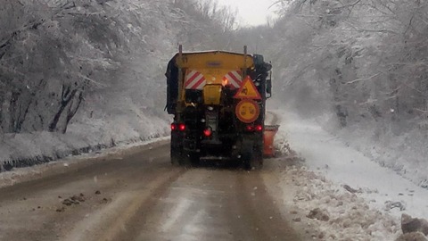 IARNA LA CONSTANȚA / 162 autoutilaje acționează pe străzile din județ - 27935442159899749685364813296405-1518350068.jpg