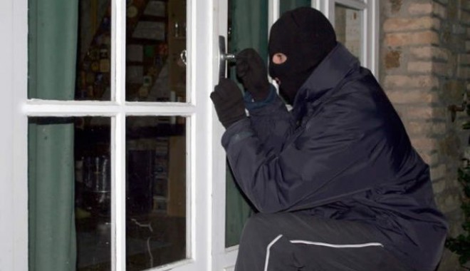 Locuință din comuna 23 August, călcată de hoți - 27februariefurtlocuintaelectrice-1393513127.jpg