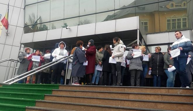 PROTEST al GREFIERILOR! Activitatea, întreruptă o zi întreagă! - 27iangrefierisuspendaactivitatea-1580122464.jpg
