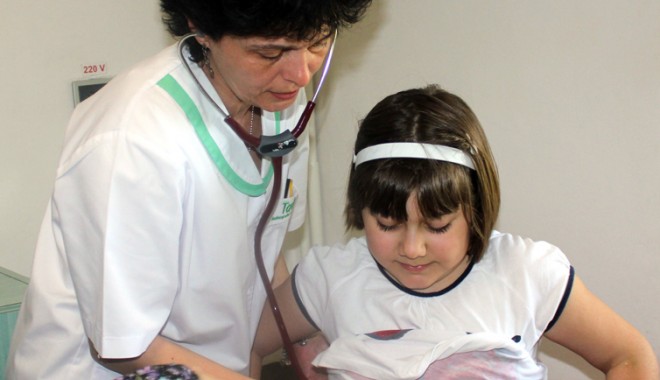 Gastrita la copii, urmarea proastelor obiceiuri - 27maimedicul-1338126666.jpg