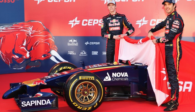 Toro Rosso și-a prezentat noul monopost STR9 - 2801f1rosso-1390920276.jpg