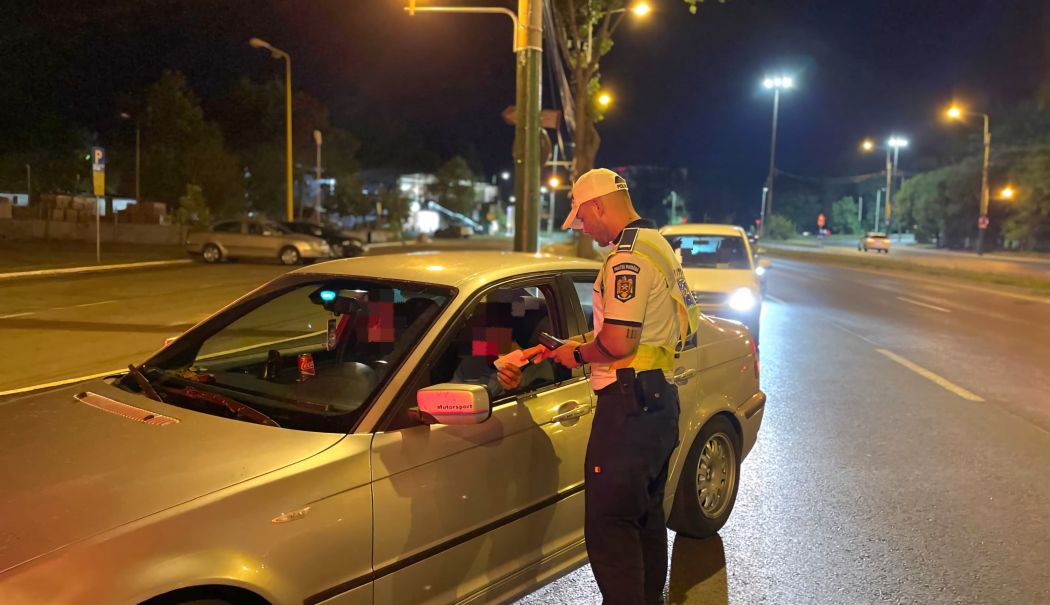 Urmărire pe strada Amsterdam din Constanța. Un șofer a încercat să îi sfideze pe polițiști